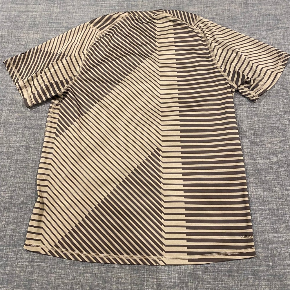 Adidas Mens Striped Performance T-Shirt Grey Black Short Sleeve Athletic Tee - Picture 9 of 9